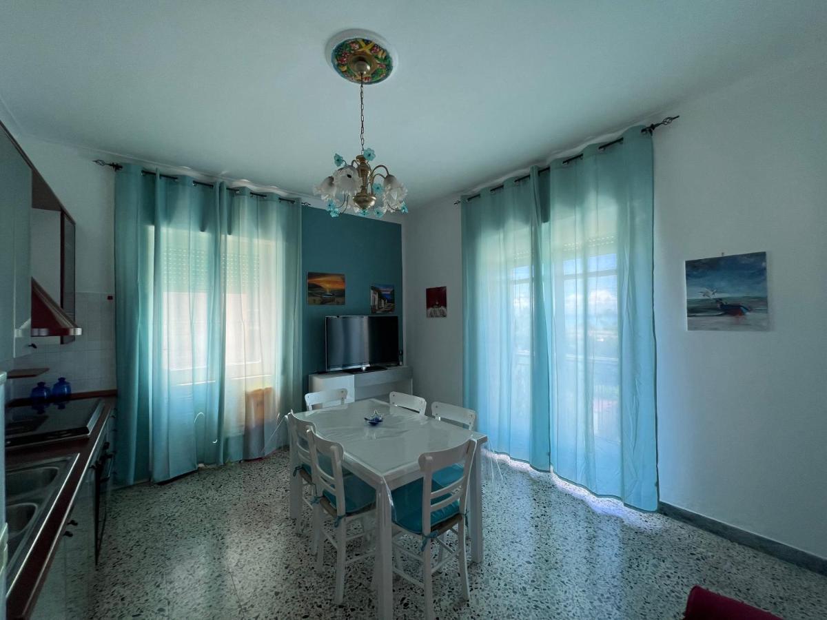 Amelia A Mare Apartment Paola Exterior photo