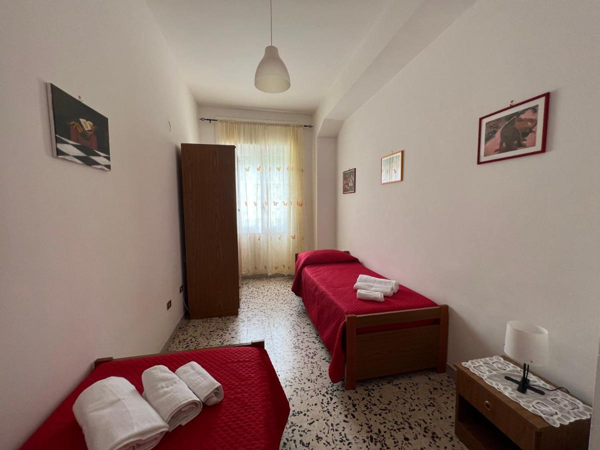 Amelia A Mare Apartment Paola Exterior photo